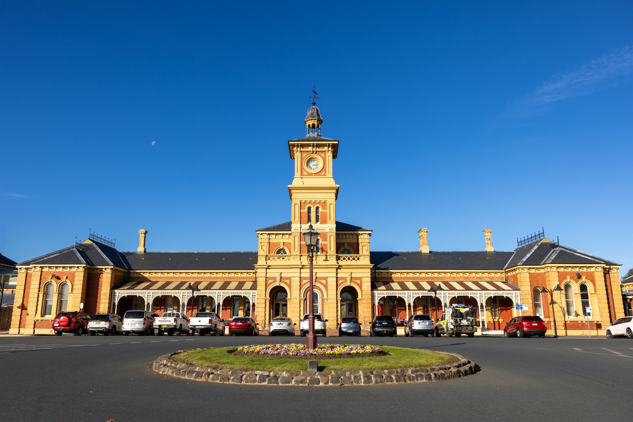Albury's heritage railway station — Albury-Wodonga's home market
